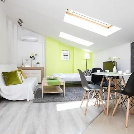 Urban Nest Lazarza 3 * Краков
